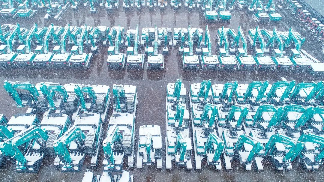 瑞雪兆有年，，，，，，邀您共赏雪中壹定发！