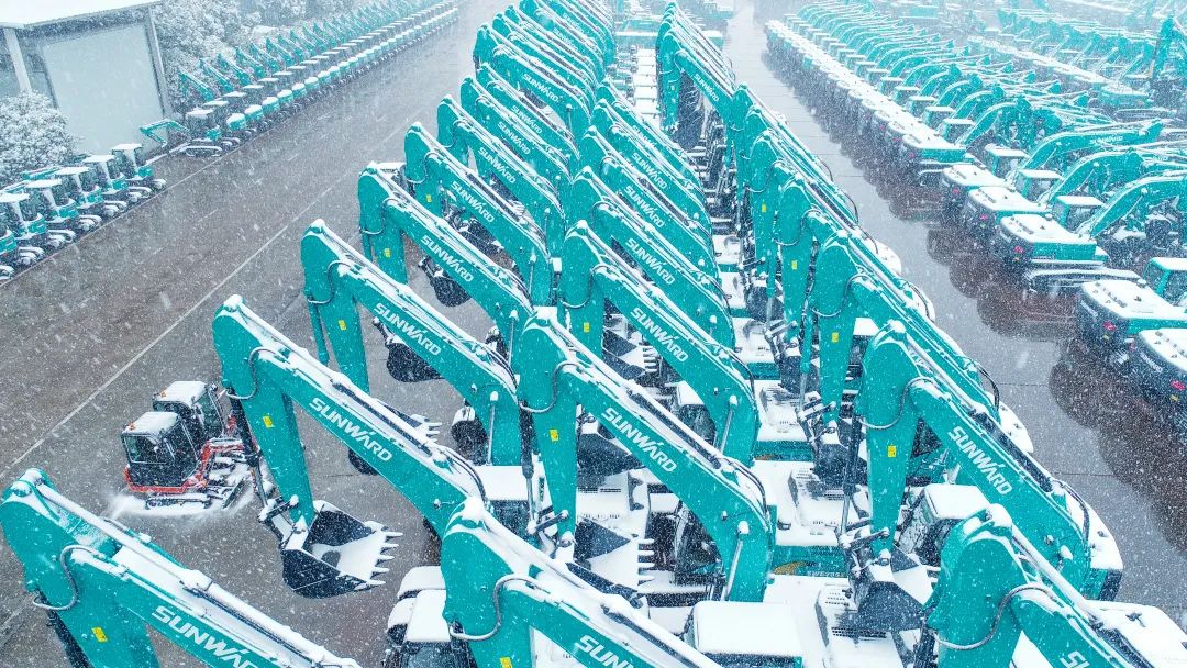 瑞雪兆有年，，，，，，邀您共赏雪中壹定发！