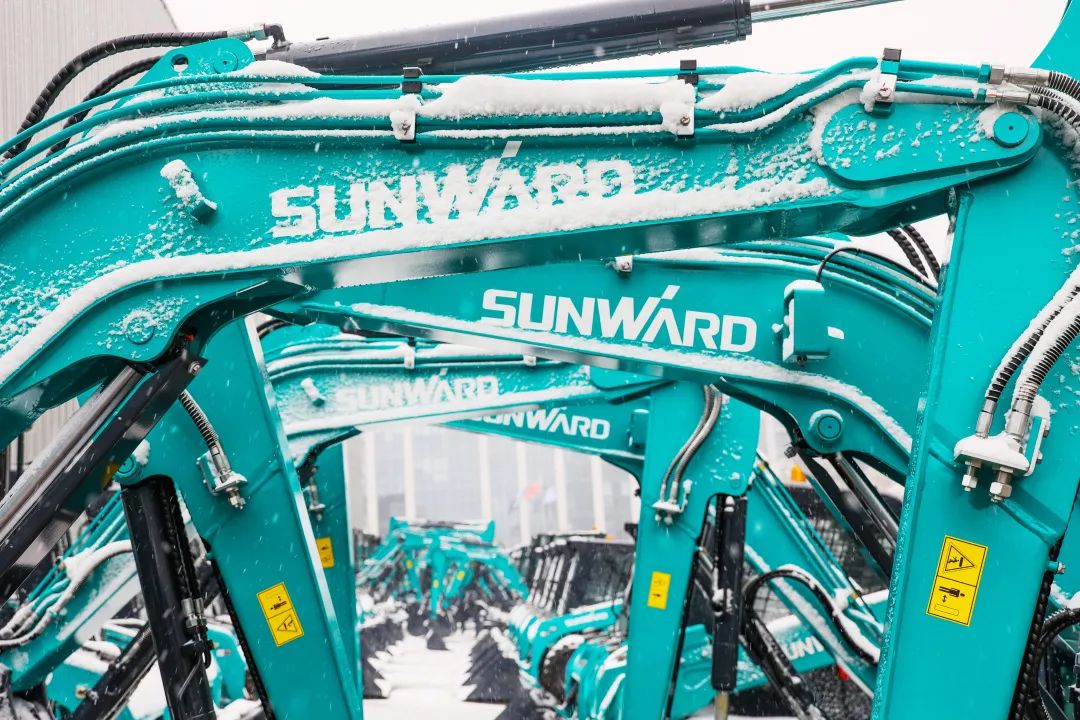 瑞雪兆有年，，，，，，邀您共赏雪中壹定发！