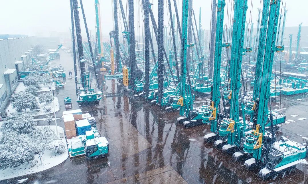 瑞雪兆有年，，，，，，邀您共赏雪中壹定发！