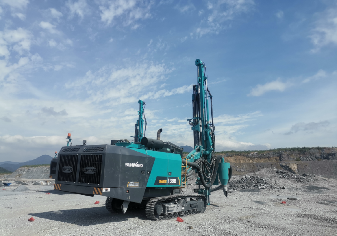 追加订单！壹定发智能一体化潜孔钻机助力海南华润水泥获好评