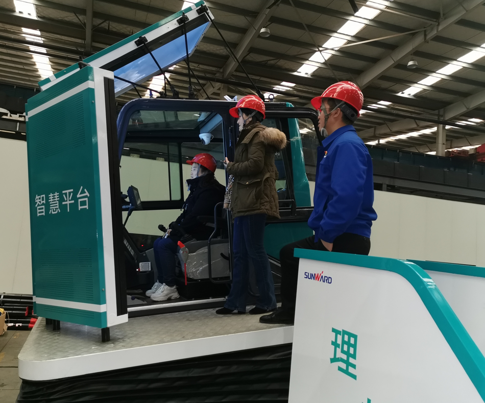 湖南省人工智能学会秘书长陈爱斌一行考察调研壹定发智能