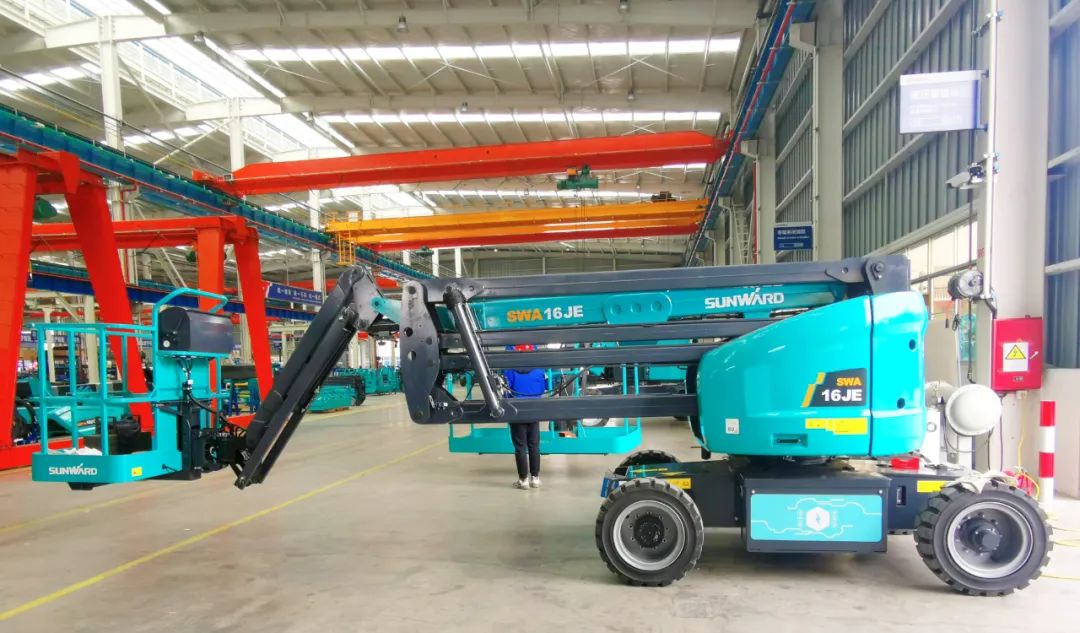 勇闯蓝海！壹定发智能两款臂式高空作业平台正式“出道”