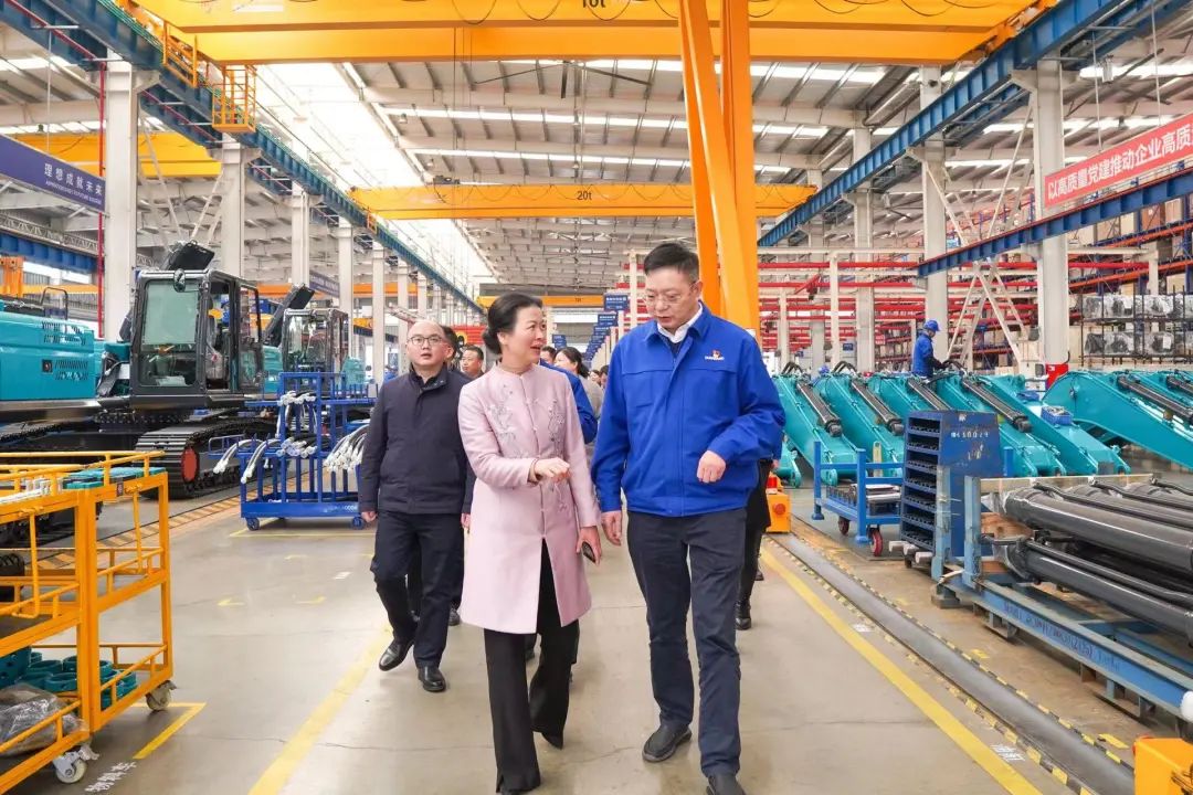 长沙市总工会、长沙经开区总工会一行调研壹定发智能