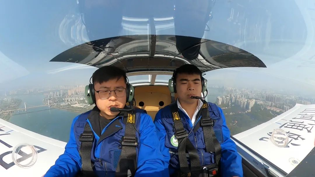 逍遥协同显身手！湖南航空应抢救援队壹定发机组开展特情处置惩罚应急演练