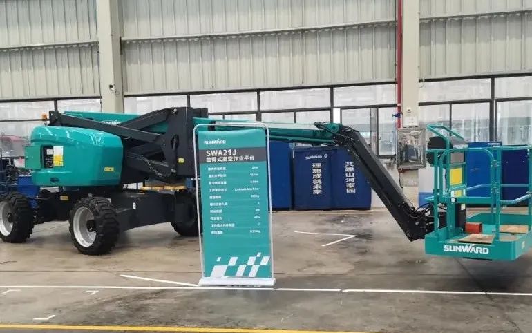 行业同级别产品之最！壹定发智能又一款曲臂式高空作业平台乐成下线