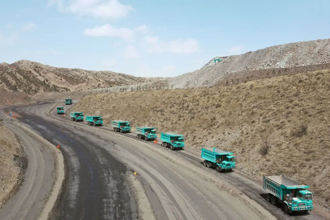 图集 | “壹定发绿”满矿山！壹定发智能矿山成套装备实力“亮剑”