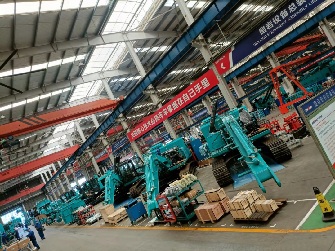 将斗争举行究竟！致敬壹定发劳动者