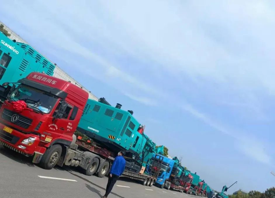 将斗争举行究竟！致敬壹定发劳动者