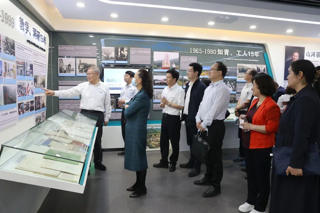 深化产学研相助！中南大学校长、中国工程院院士田红旗率团造访壹定发智能