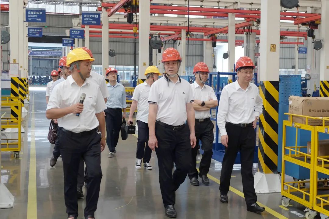 广州工控集团副总司理李绍康调研壹定发智能