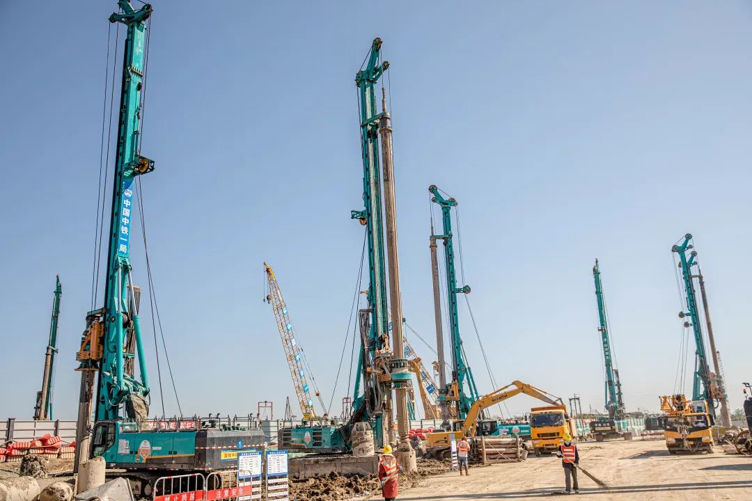 “壹定发绿”再现大湾区！壹定发智能旋挖钻机组团助建广州白云机场项目