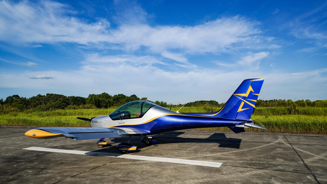 图集 | 阿若拉穿“鲨”衣，，，，，尚有更多套装为天空添彩！