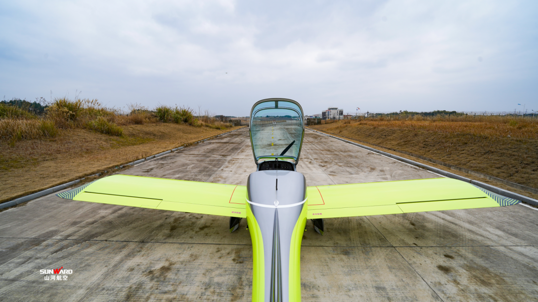图集 | 阿若拉穿“鲨”衣，，，，，尚有更多套装为天空添彩！