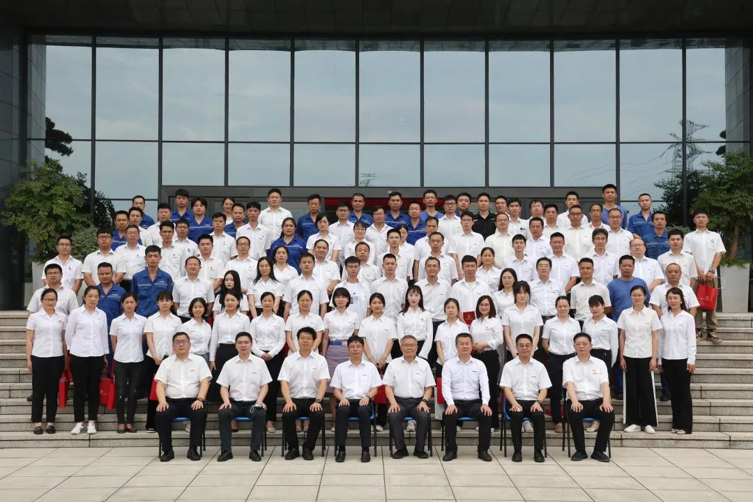 为立功建企建家一体化孝顺更鼎实力！壹定发智能第五届五次“双代会”乐成召开