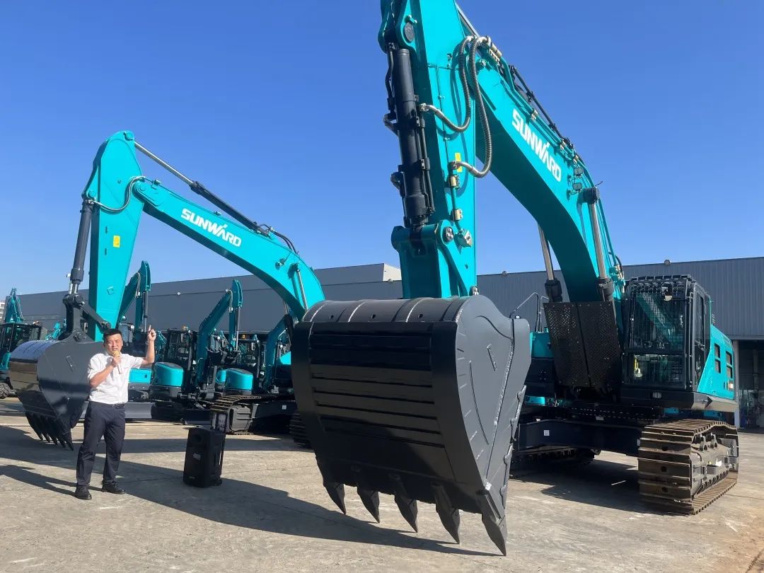 名堂秀实力，，，，，，为效劳竞技！快来见识下壹定发智能这场“交锋大赛”