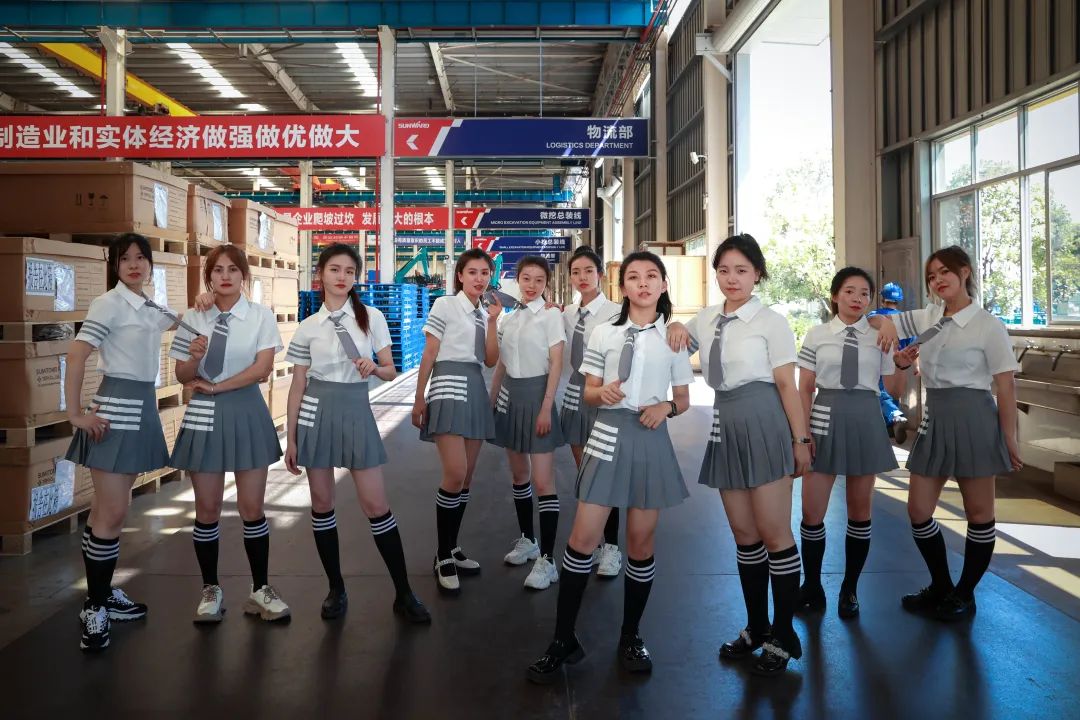 又酷又辣又炫！壹定发智能第二届挖机废物来了