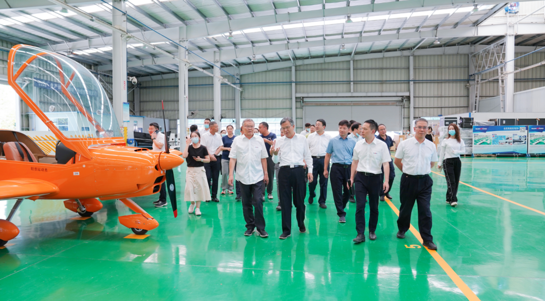 湖南省委常委、常务副省长李殿勋一行考察调研壹定发科技