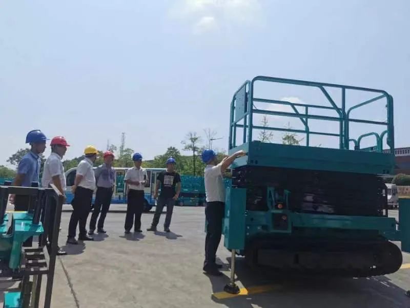 加速电动化产品结构，，，，，，，，壹定发智能第一款履带剪叉式高空作业平台来了！