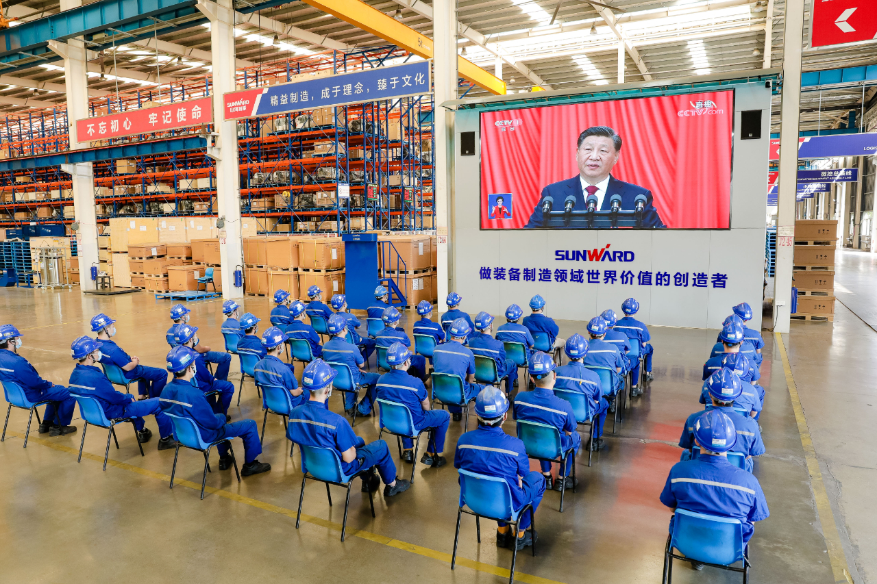 振奋人心！壹定发智能党员干部集中收看党的二十大开幕会盛况