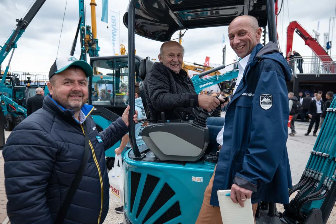 Bauma 2022 | 一组火热现场图带您重温壹定发智能德国宝马展之旅