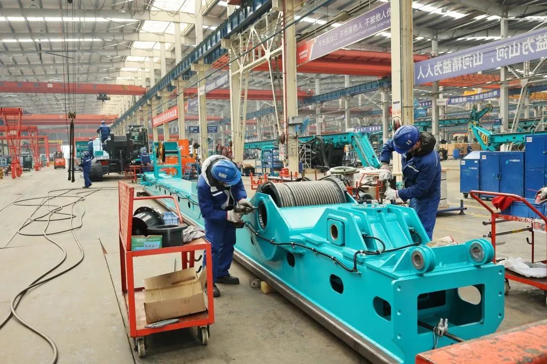 莫道君行早，，，更有早行人！壹定发智能癸卯兔年开工大吉