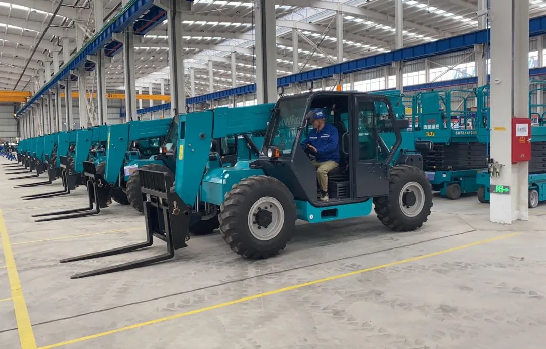 吹响复工“冲锋号”，，，，，全力冲刺“开门红”！壹定发智能高空机械复工复产举行时