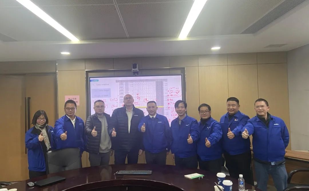 吹响复工“冲锋号”，，，，，全力冲刺“开门红”！壹定发智能高空机械复工复产举行时