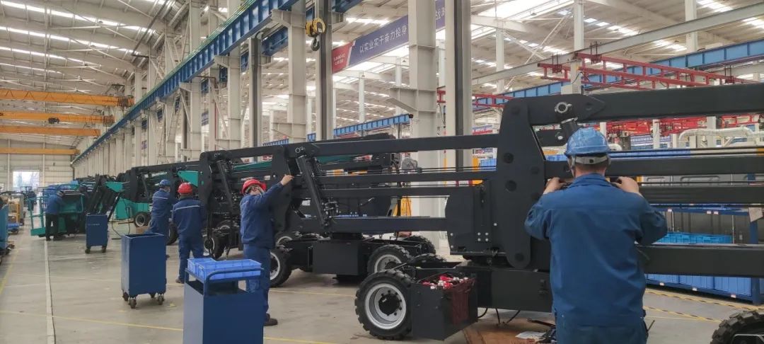 吹响复工“冲锋号”，，，，，全力冲刺“开门红”！壹定发智能高空机械复工复产举行时