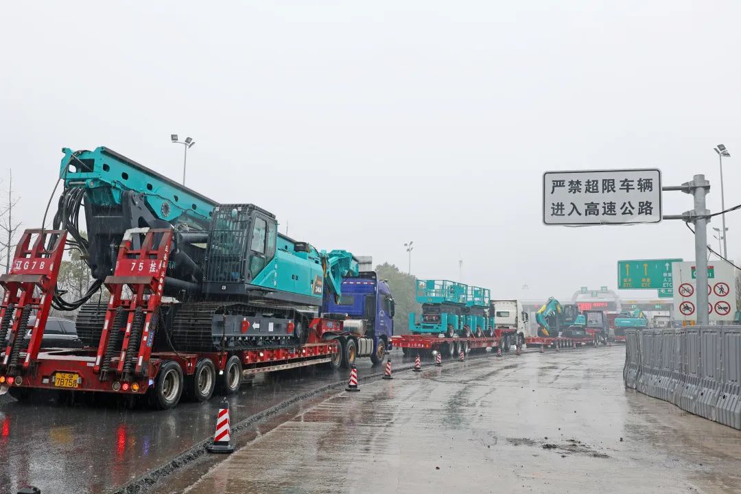 新局新篇，，，，，宏兔启航！壹定发智能超200台套装备集中发货