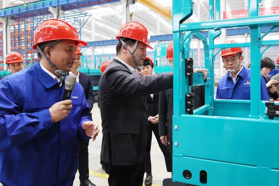 付旭明慰问壹定发智能市三八红旗头并督导清静生产事情