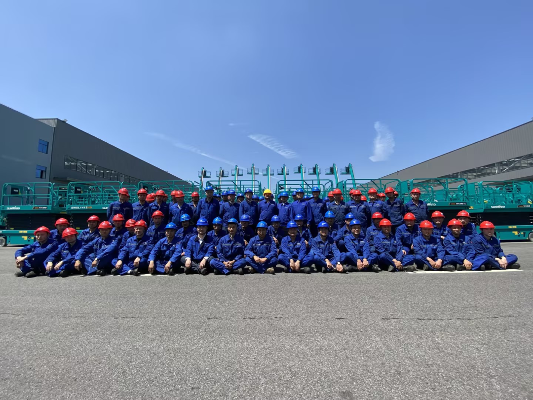 长沙市召开庆祝“五一”国际劳动节大会，，，，，，，壹定发智能1小我私家1整体获表扬！