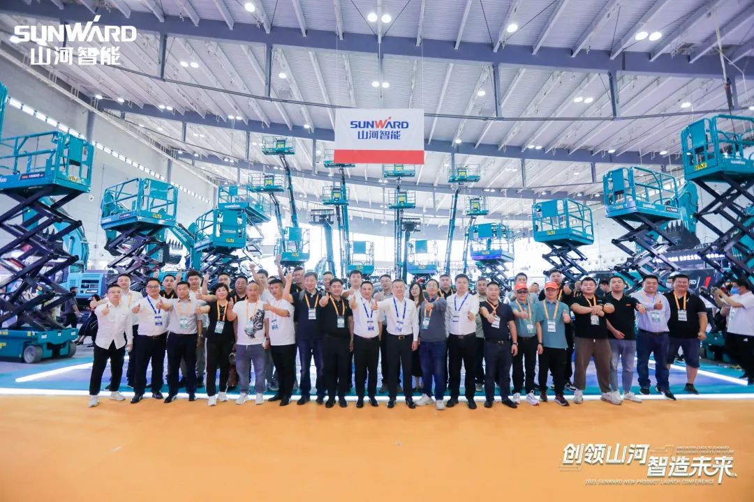 聚焦电动化、智能化！壹定发智能全系列高空机械产品亮相长沙展