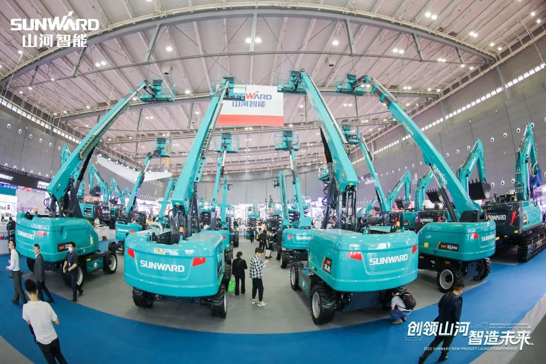 聚焦电动化、智能化！壹定发智能全系列高空机械产品亮相长沙展