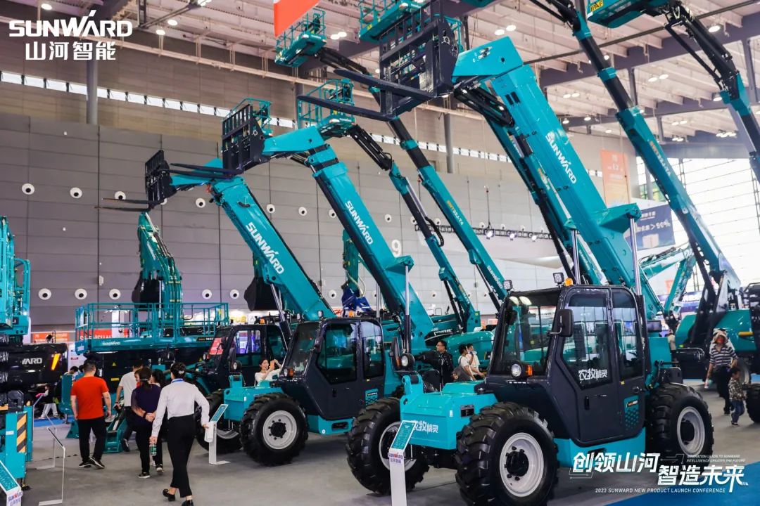 聚焦电动化、智能化！壹定发智能全系列高空机械产品亮相长沙展