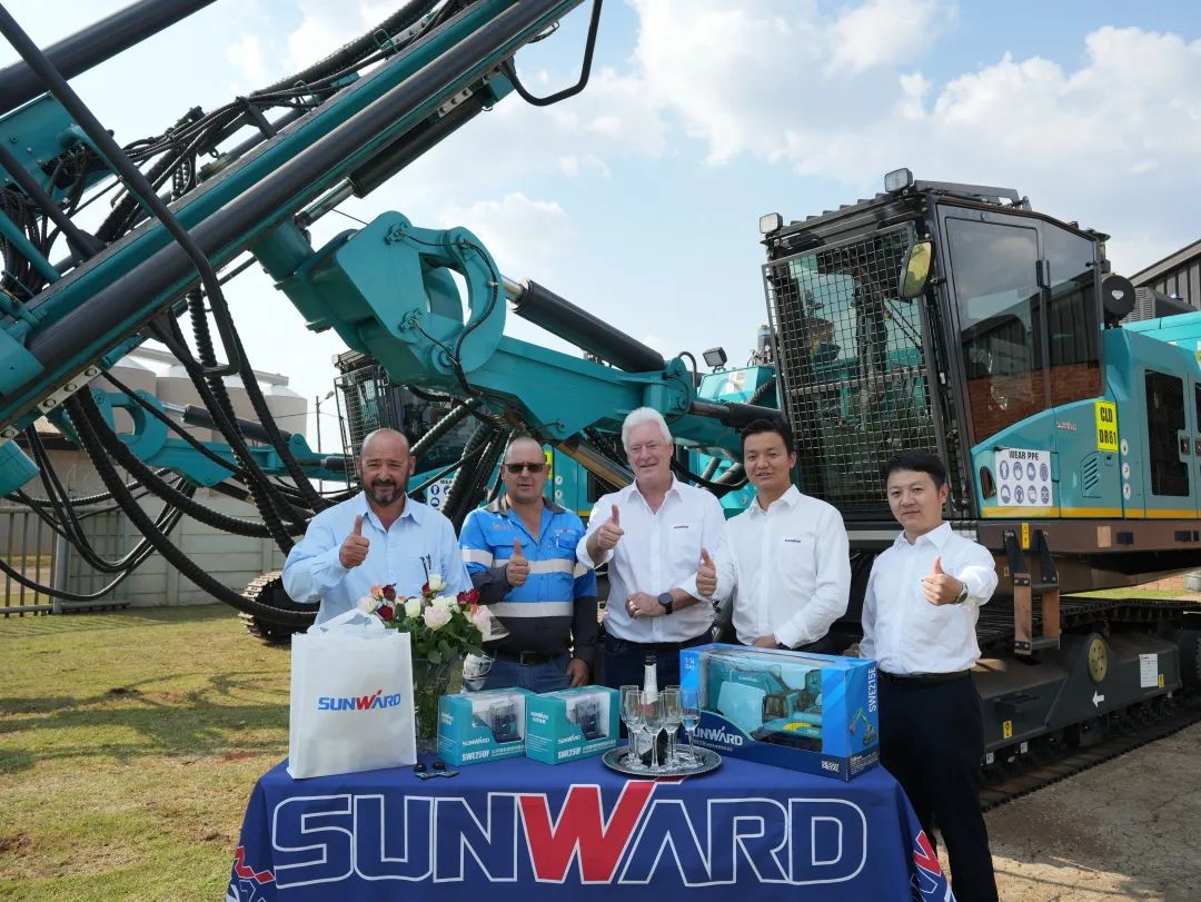 上岸南非，，，，，，，壹定发智能新型凿岩利器交付客户