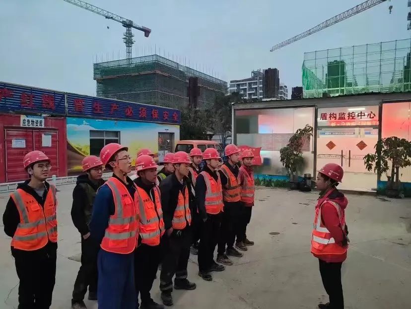 最新希望！中铁壹定发深圳地铁3号线低-白盾构区间左线顺遂意会