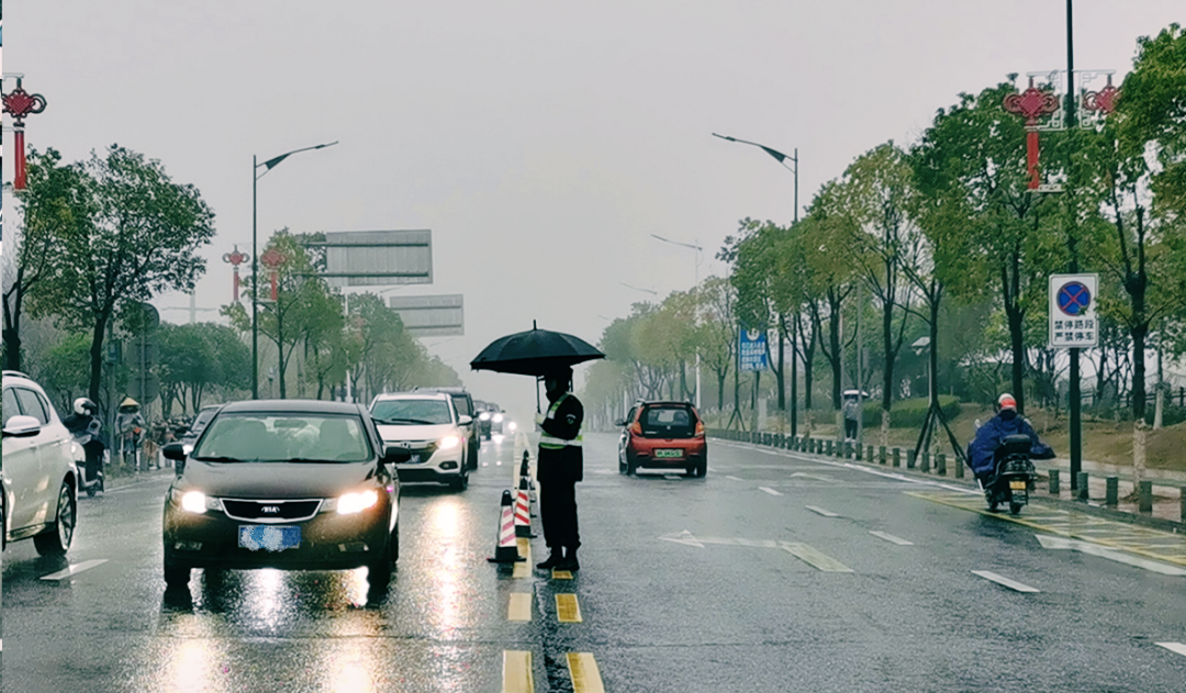 劳动庆幸，，，，，，，创立伟大！纪录那些通俗且伟大的劳动瞬间