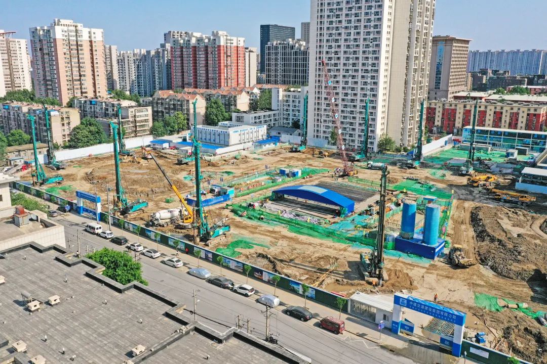 闪灼首都！壹定发智能旋挖钻机集群助力民生工程