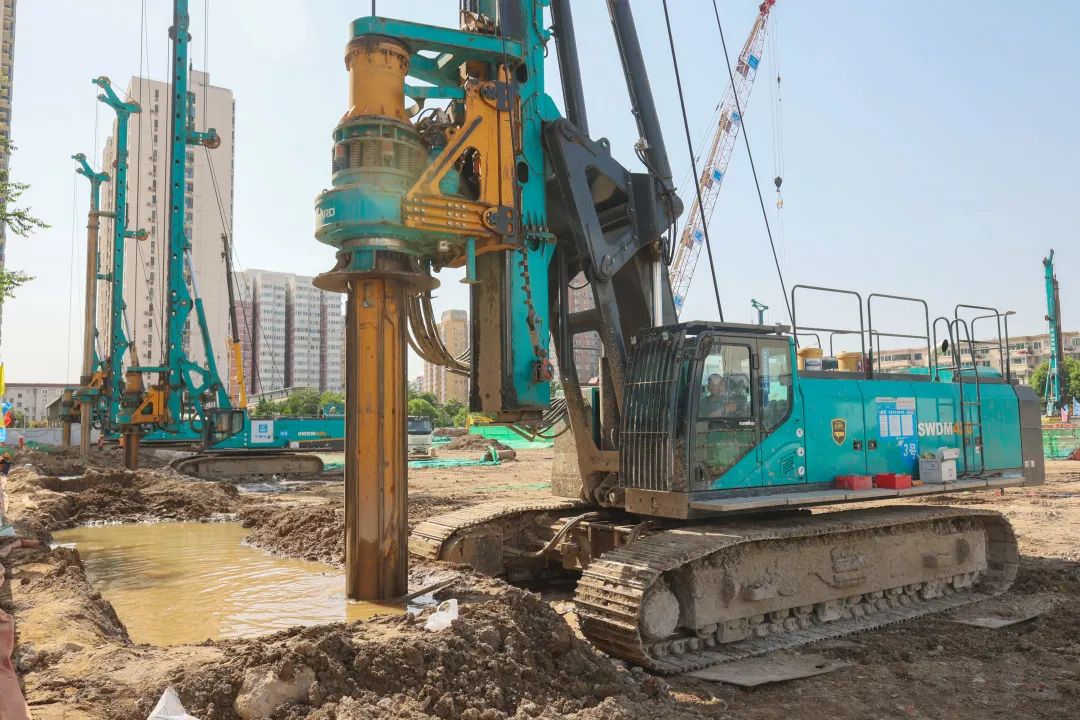 闪灼首都！壹定发智能旋挖钻机集群助力民生工程