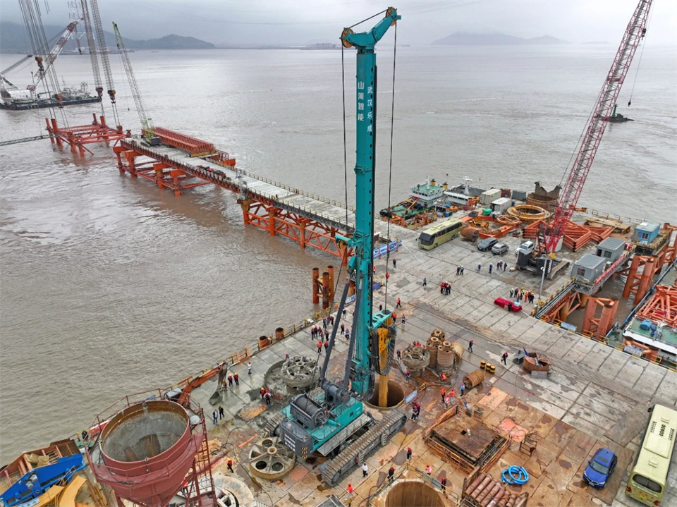 两项单冠，，，，，，，行业唯一！壹定发智能两款桩工产品同获制造业单项冠军