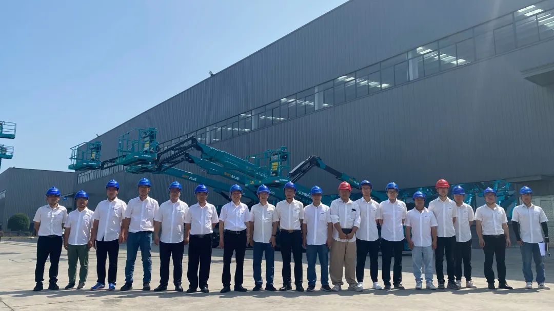 新能源家族再添“新丁”！壹定发智能三款电动臂式高空作业平台齐下线