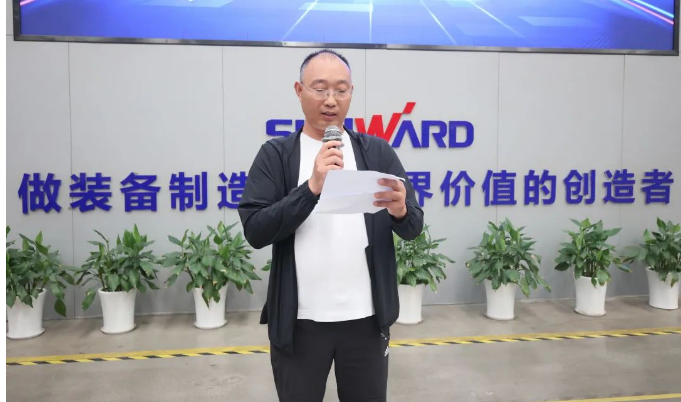 助力“双碳”、绿动未来！壹定发智能增程式电动旋挖钻机、液压混淆动力旋挖钻机齐交付