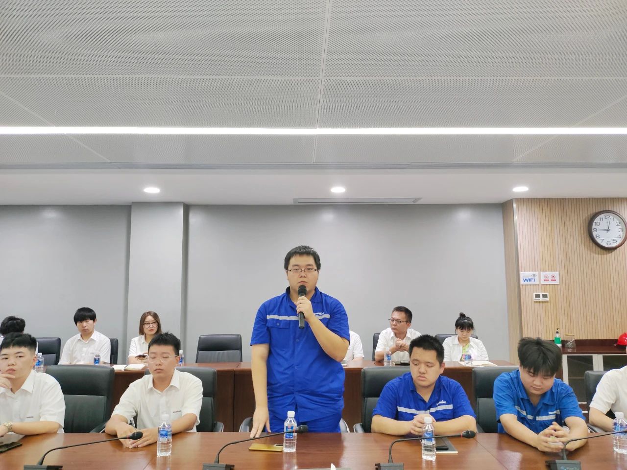 泛论心声，，，共话未来！这场应届结业生员工座谈会，，，很暖，，，很知心！