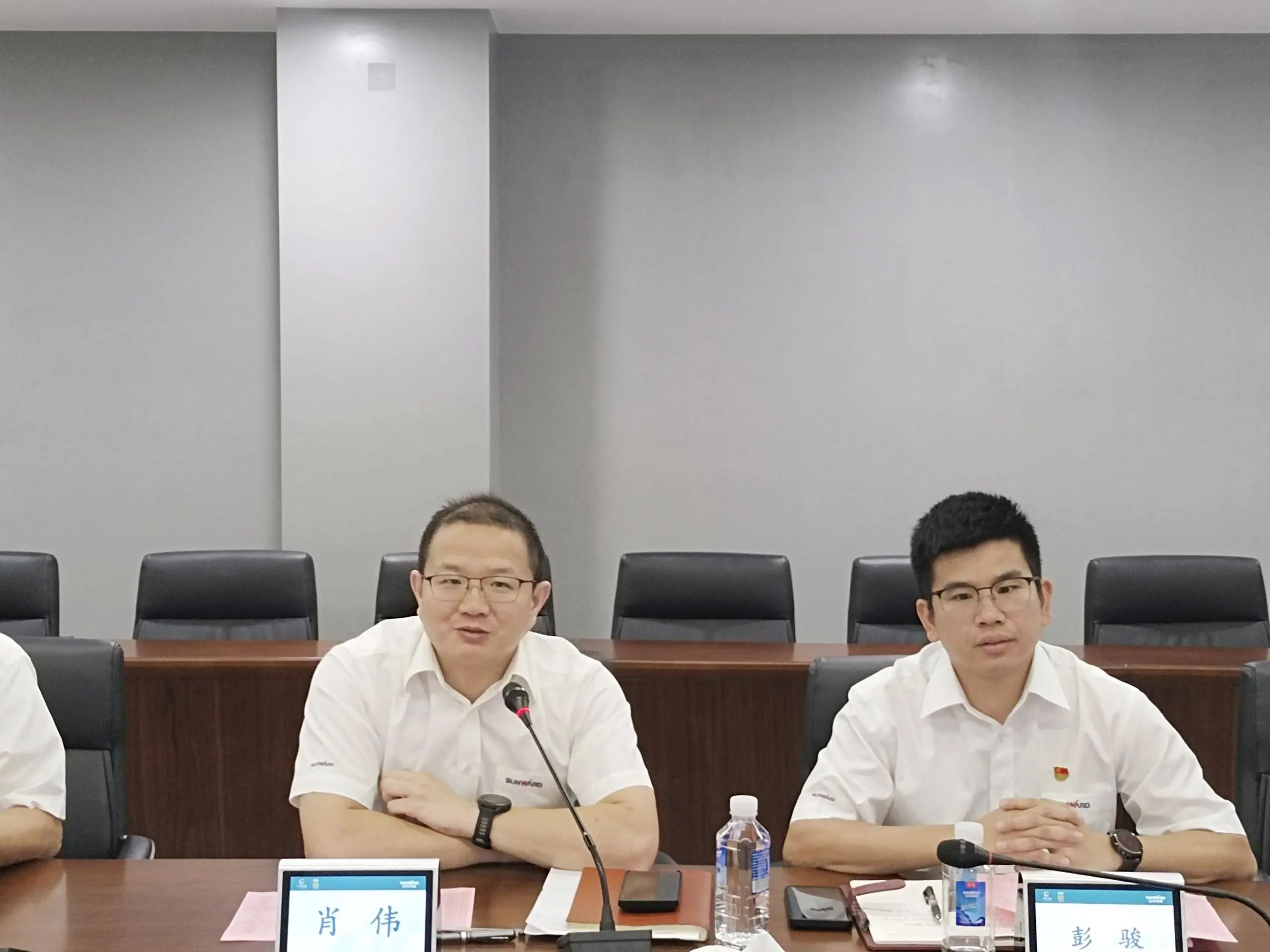 泛论心声，，，共话未来！这场应届结业生员工座谈会，，，很暖，，，很知心！