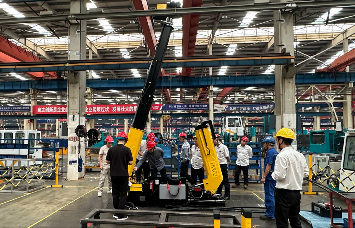 壹定发智能首套抬拨线作业装置通过国家铁路系统准入判断