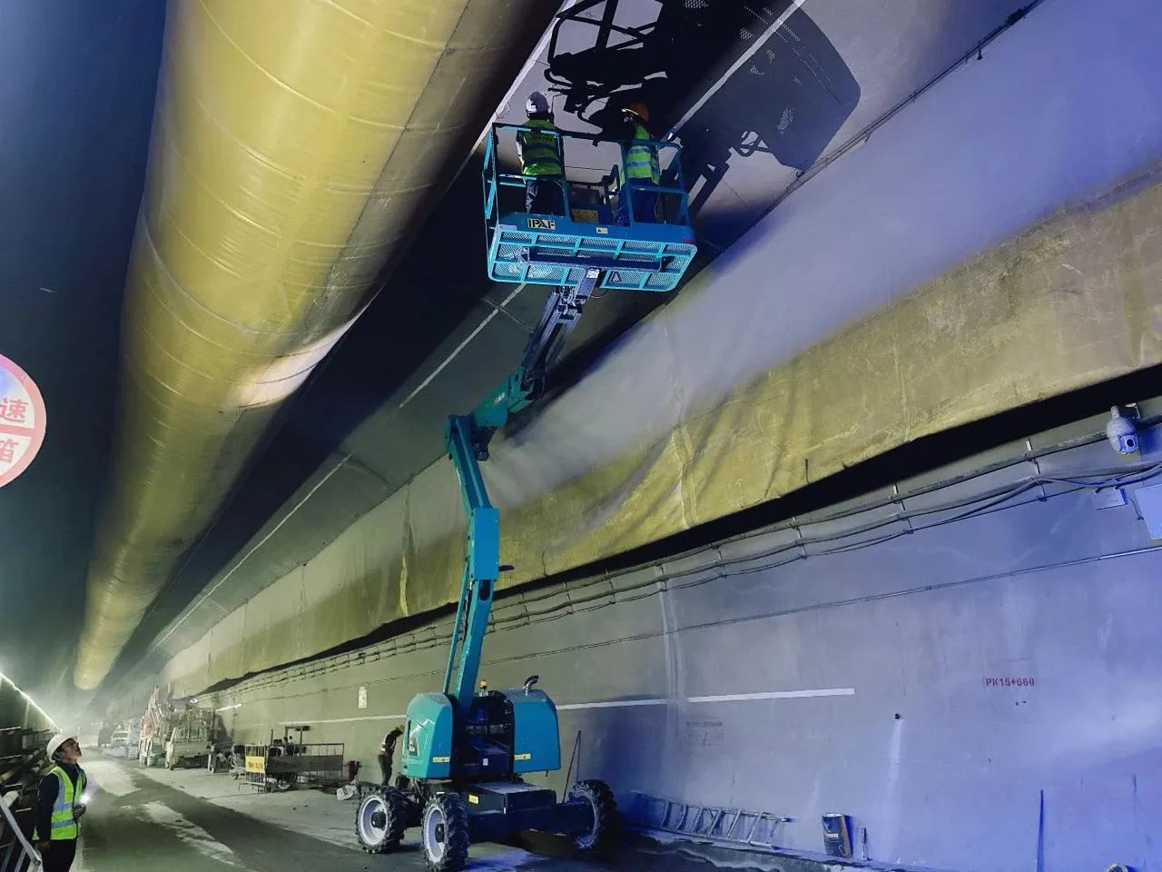 不惧高海拔挑战！壹定发智能高空机械实力助建川藏铁路