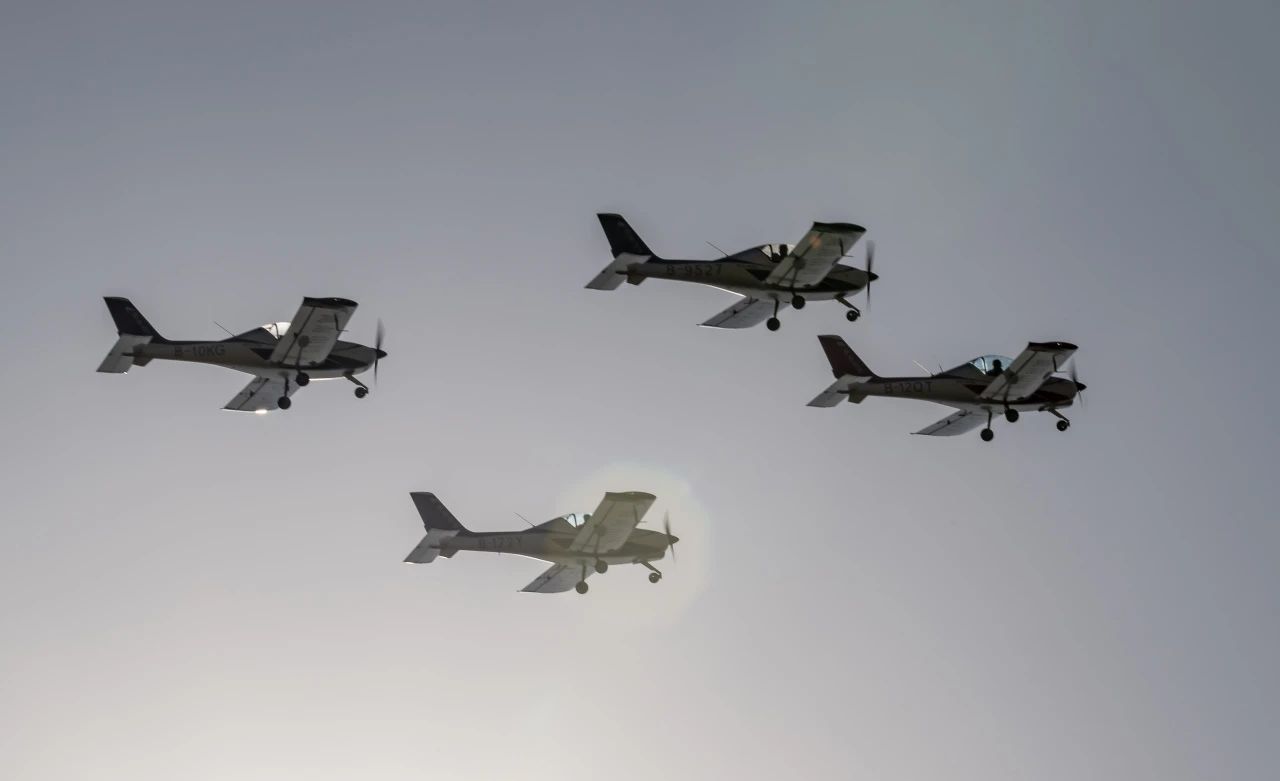 央媒聚焦！一起见证首届亚洲通用航空展上的壹定发风范