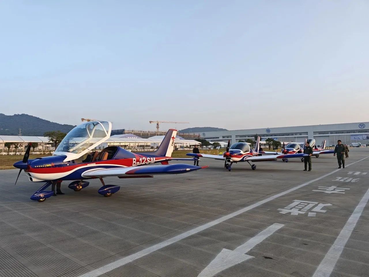 央媒聚焦！一起见证首届亚洲通用航空展上的壹定发风范