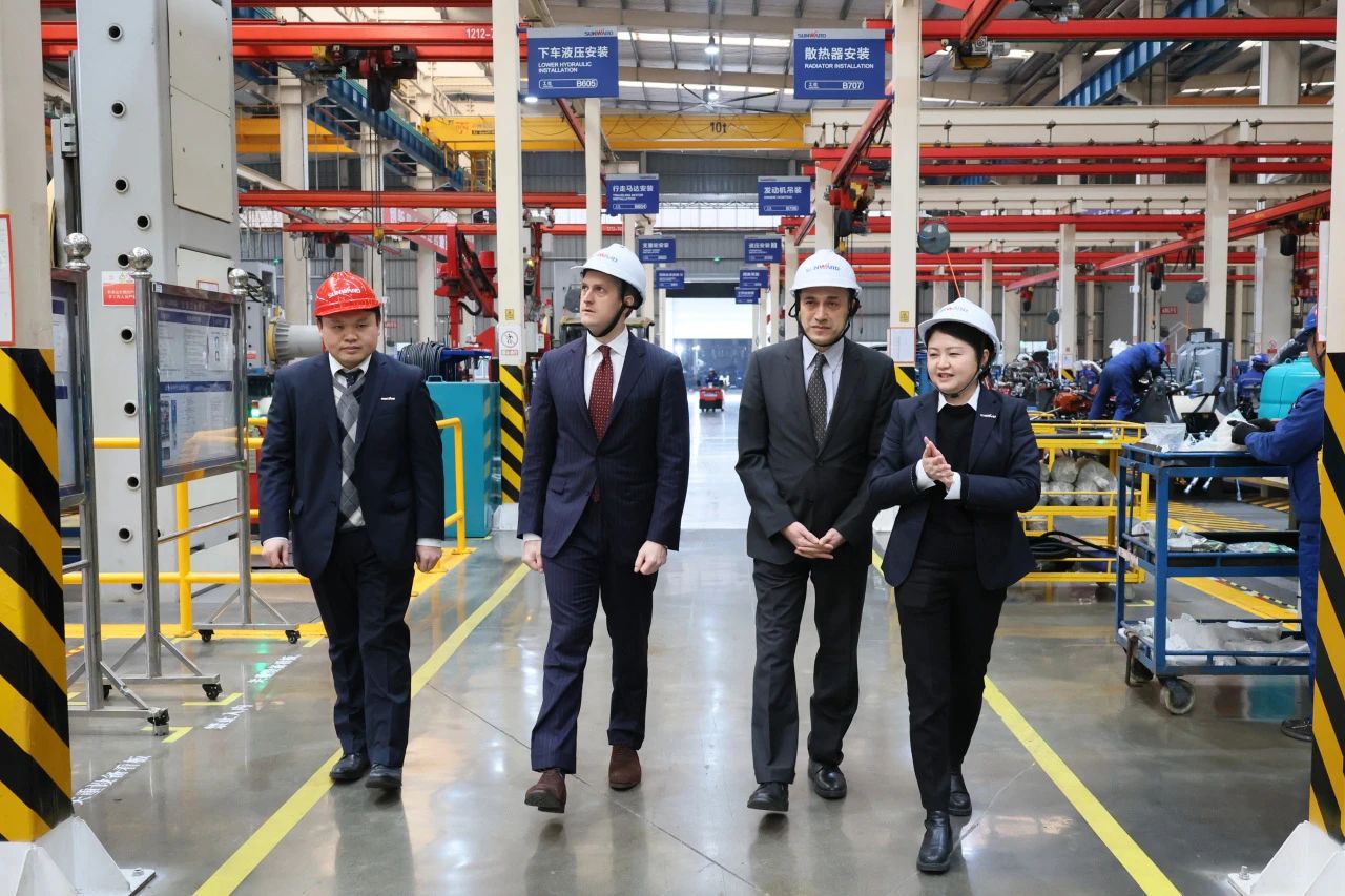 加拿大驻广州总领事贝加德到访壹定发智能